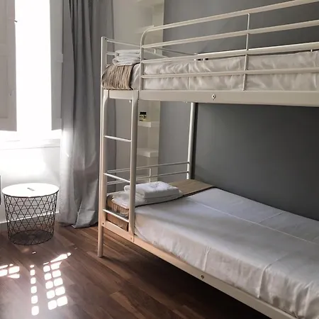 Apartamento Nuria דירה *